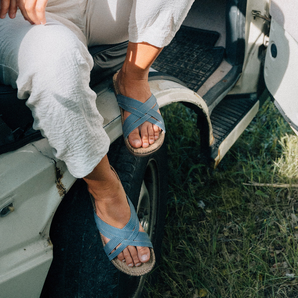 shangies sandals women#1 blue dots