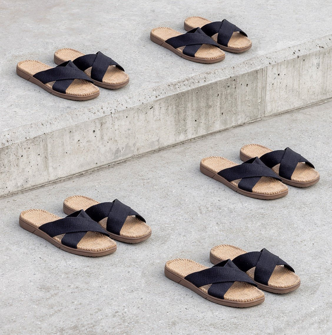 shangies sandals unisex rocky raven