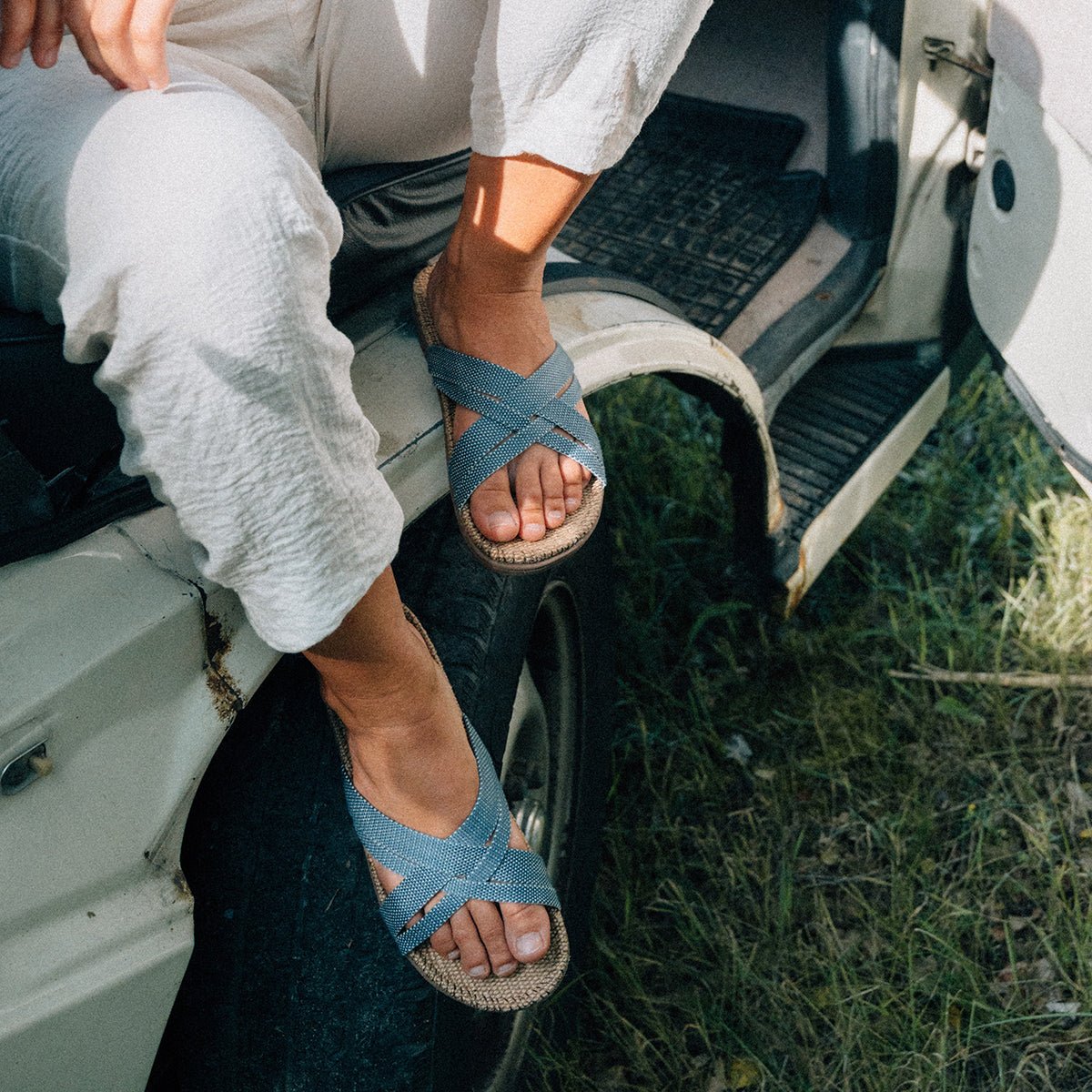 
                  
                    shangies sandals women#1 blue dots
                  
                